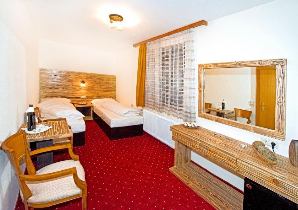 Panorama Landhaus - Joker Card Included In Summer Saalbach-Hinterglemm Room photo